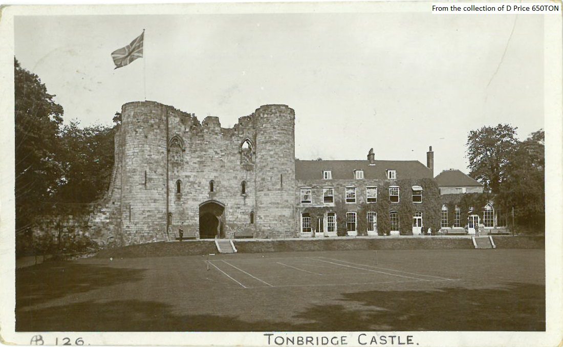 Tonbridge Castle (Front)