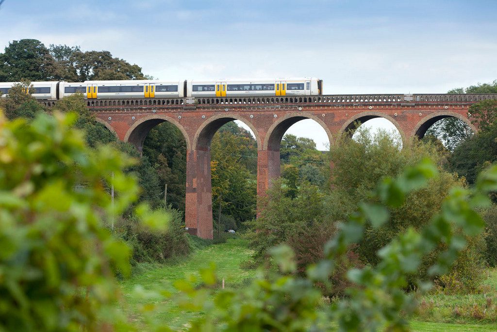 Southeastern train travelling over Eynsford viaduct